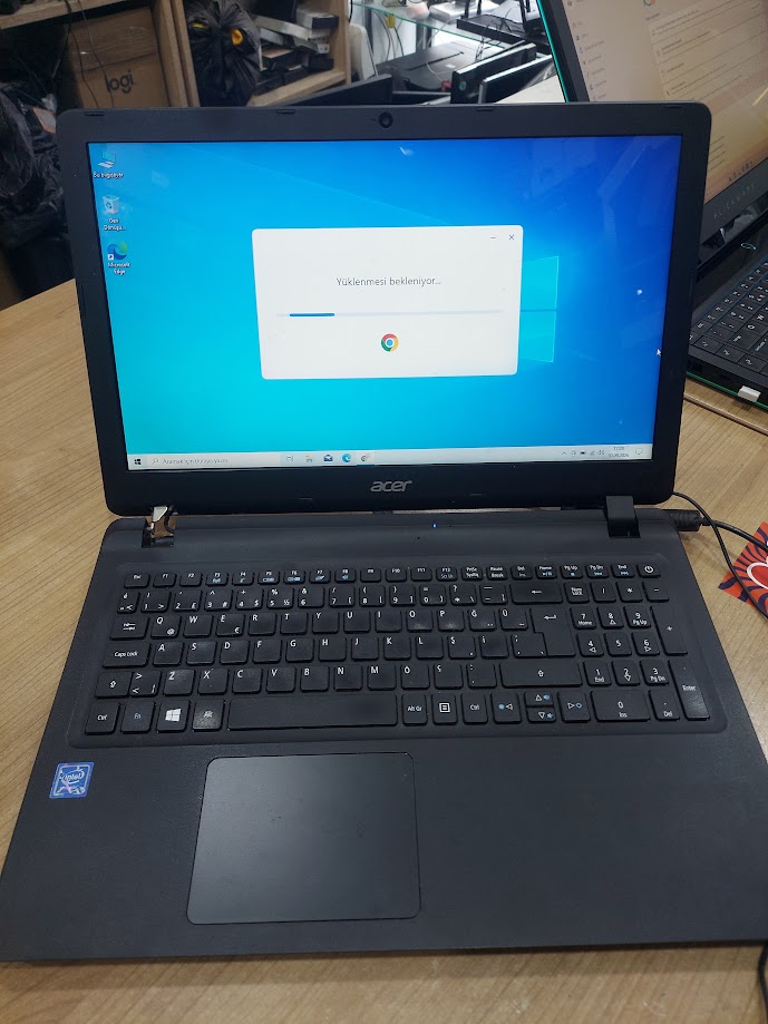 Acer Aspire ES1-533 Notebook